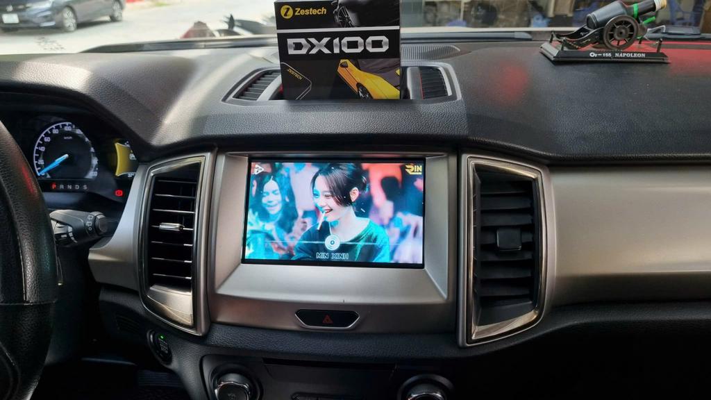 Android Box Ford Everest 2018 Chính Hãng Cấu Hình Mạnh Lắp Đặt Tận Nơi chính hãng 1