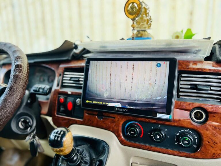 Màn Hình Android Ford Transit 2017 Lắp Đặt Tận Nơi Uy Tín Tại TPHCM