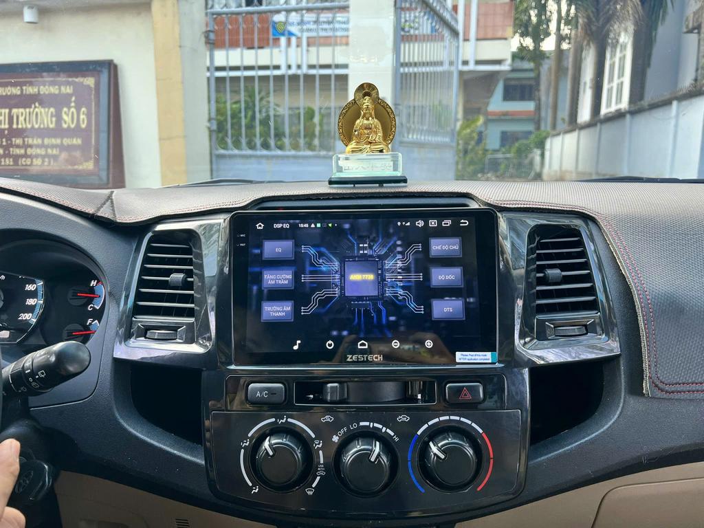 Màn Hình Android Toyota Fortuner 2013 Lắp Đặt Tận Nơi Uy Tín chính hãng 5