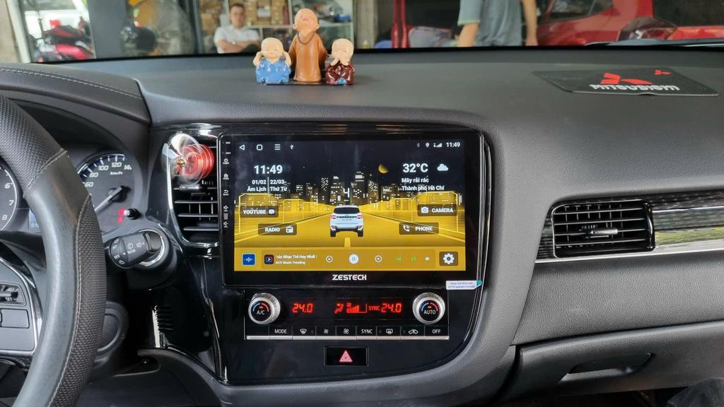 Màn Hình Mitsubishi Outlander 2020 Lắp Đặt Tận Nơi Uy Tín TPHCM chính hãng 4