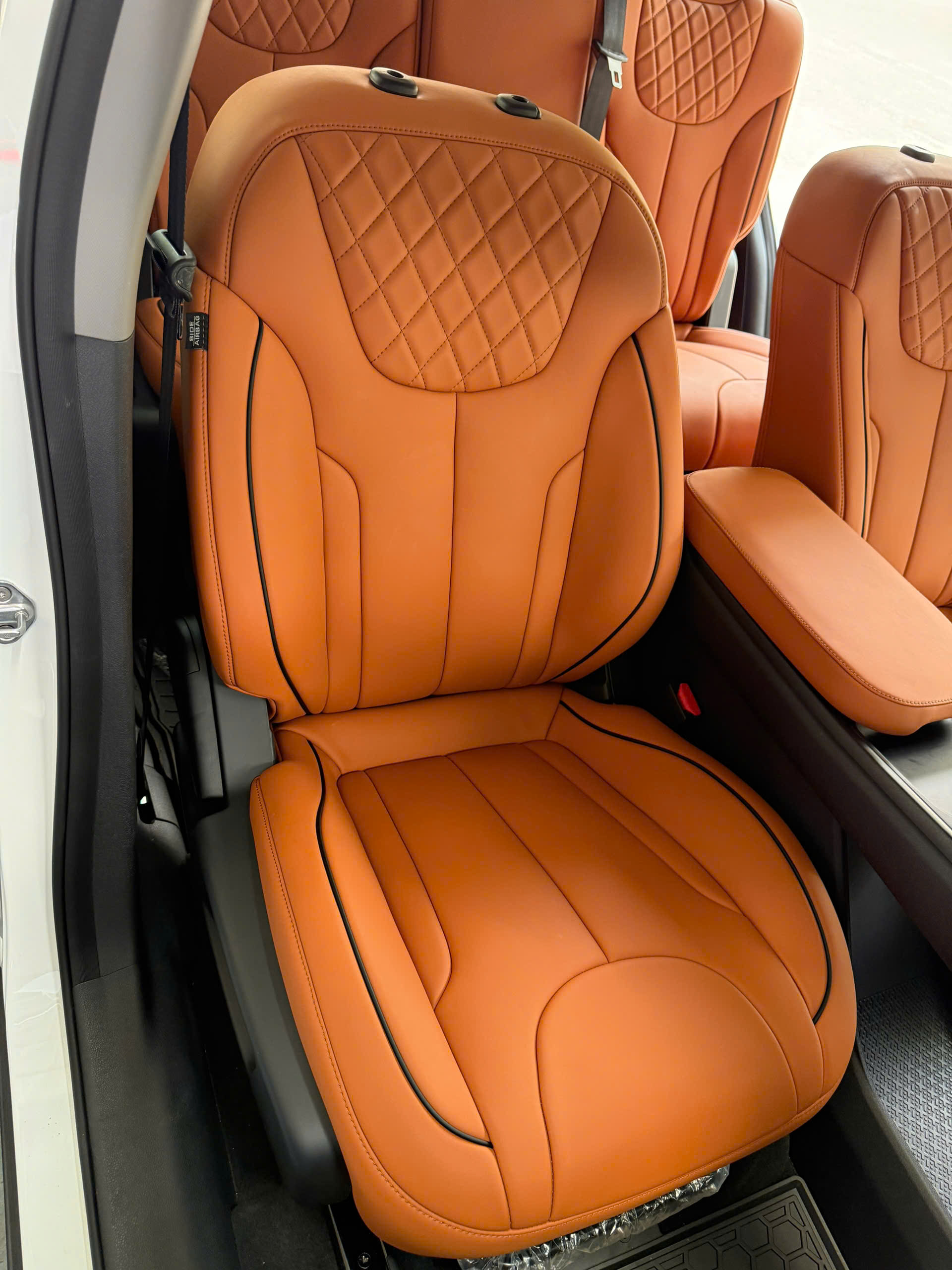 Bọc Ghế Da Cho Limo Green – Giải Pháp Nâng Cấp Nội Thất Đáng Tiền