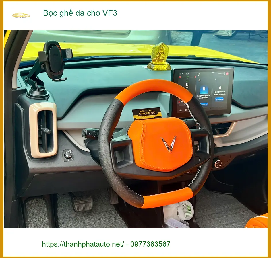 Anh Tấn bọc ghế da cho VF3 vì ghế zin đã cũ tại Quận 11 ảnh thực tế 2