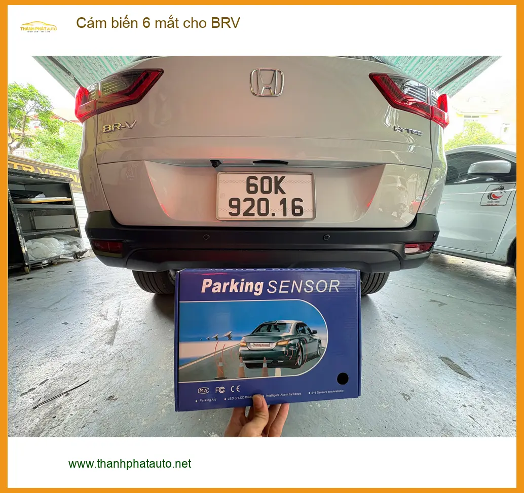 Anh Thịnh lắp cảm biến 6 mắt cho Honda BRV tại Hóc Môn, giảm lo lắng va chạm khi lùi ảnh thực tế 2