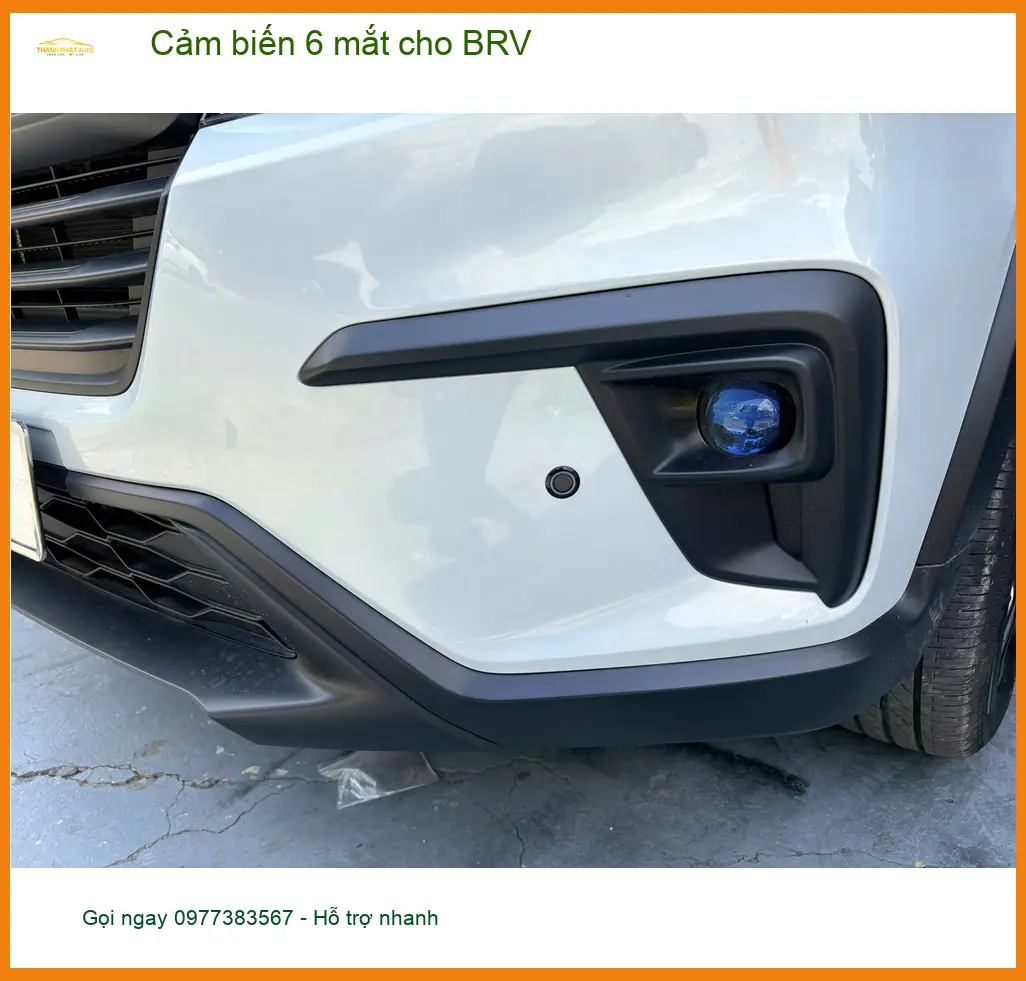 Anh Quang lắp cảm biến 6 mắt cho Honda BRV tại Quận 12 để lùi đỗ xe dễ dàng hơn ảnh thực tế 3