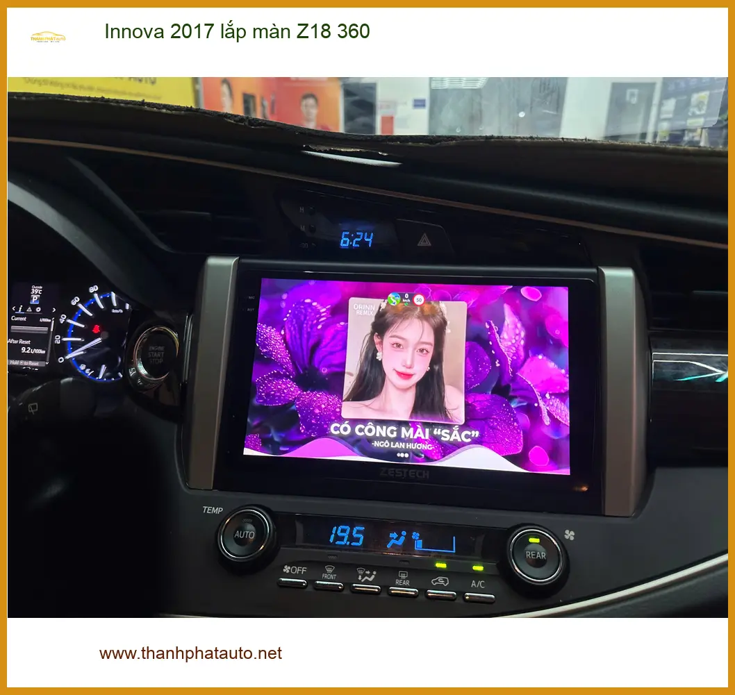 Anh Tùng lắp màn Z18 360 cho Innova 2017 tại Quận Tân Bình để lái xe an toàn hơn ảnh thực tế 3
