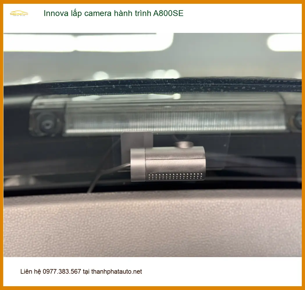 Anh Minh lắp camera hành trình A800SE cho Innova tại Quận 8 an tâm lái xe ảnh thực tế 5