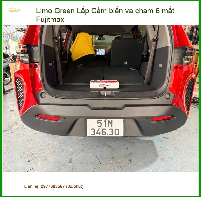 Anh Trọng lắp Cảm biến va chạm 6 mắt Fujitmax cho Limo Green ở Thủ Đức tránh va quẹt ảnh thực tế 2
