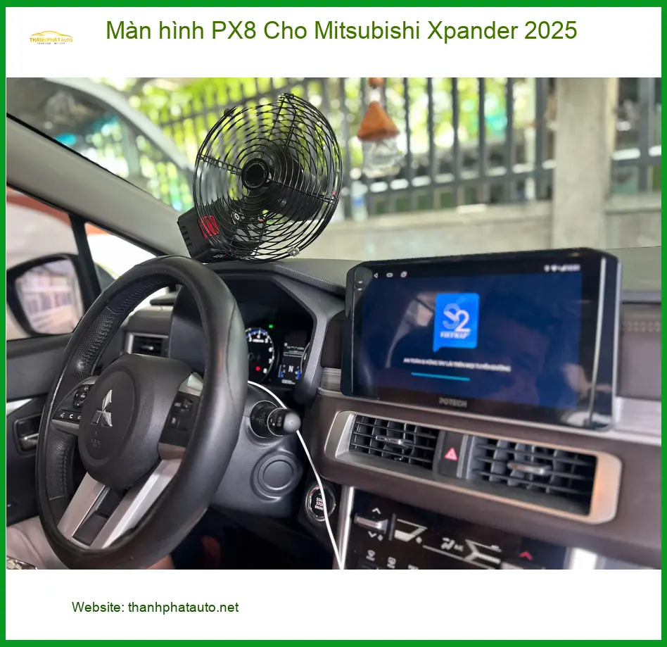 Anh Minh lắp màn hình PX8 Xpander 2025 tại Quận 2. ảnh thực tế 2