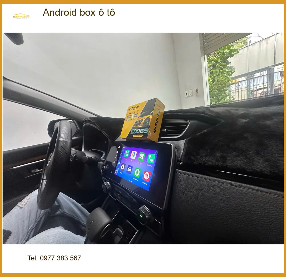 Chị Thanh lắp Android box ô tô cho Honda CR-V ở Bình Chánh để xem phim khi chờ con