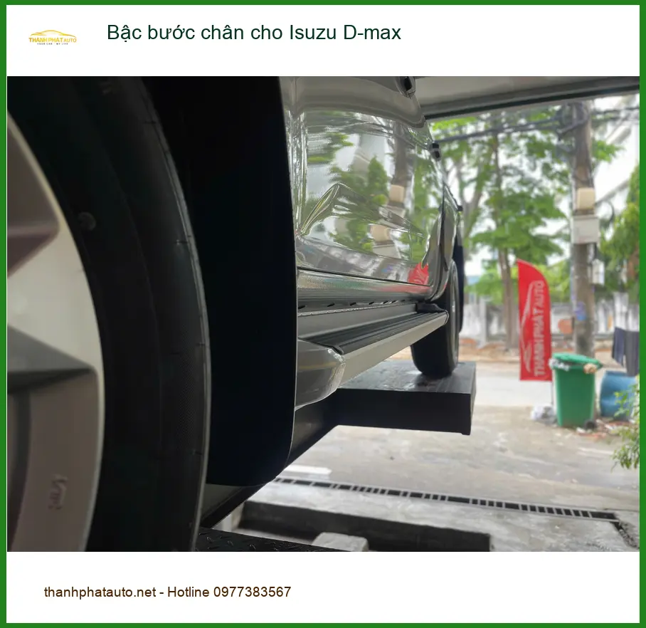 Anh Khang lắp bậc bước chân cho Isuzu D-max tại Hóc Môn để tiện lên xuống xe ảnh thực tế 2