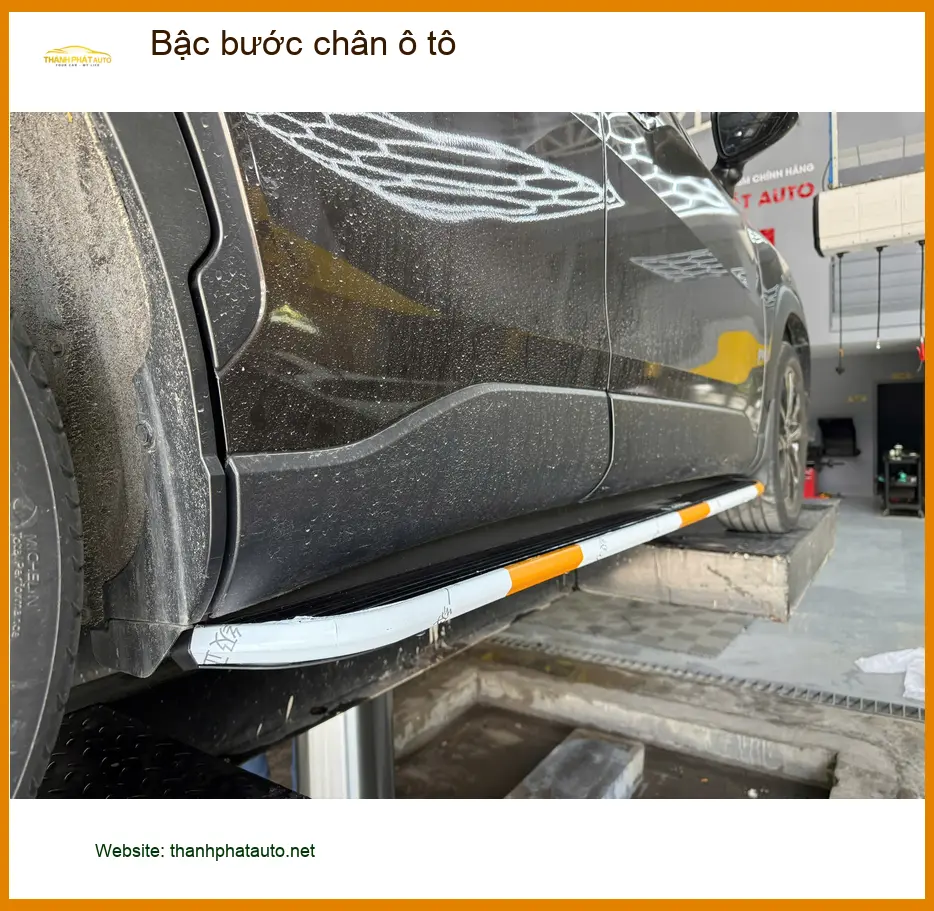 Anh Quang Vinh lắp bậc bước chân ô tô cho Suzuki XL7 tại Quận Bình Thạnh ảnh thực tế 2