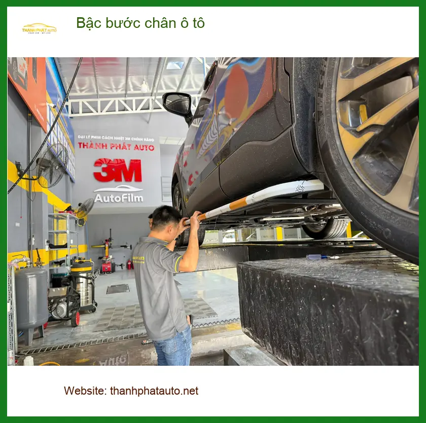 Anh Quang Vinh lắp bậc bước chân ô tô cho Suzuki XL7 tại Quận Bình Thạnh ảnh thực tế 4