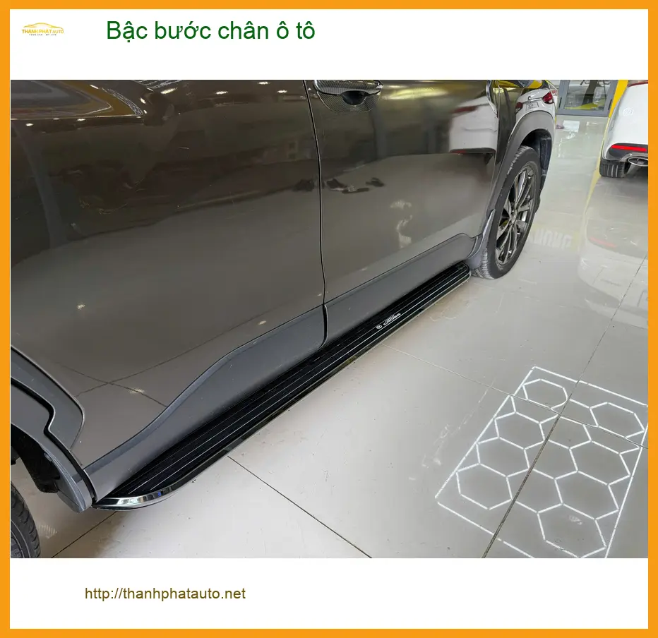 Anh Quang lắp bậc bước chân ô tô Ford Everest tại Củ Chi để dễ lên xuống ảnh thực tế 4