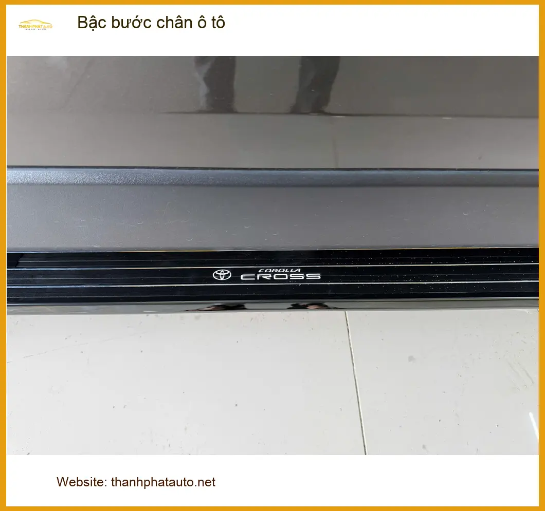 Chị Thảo lắp bậc bước chân ô tô Mazda CX-5 tiện lợi hơn tại Quận 5 ảnh thực tế 3
