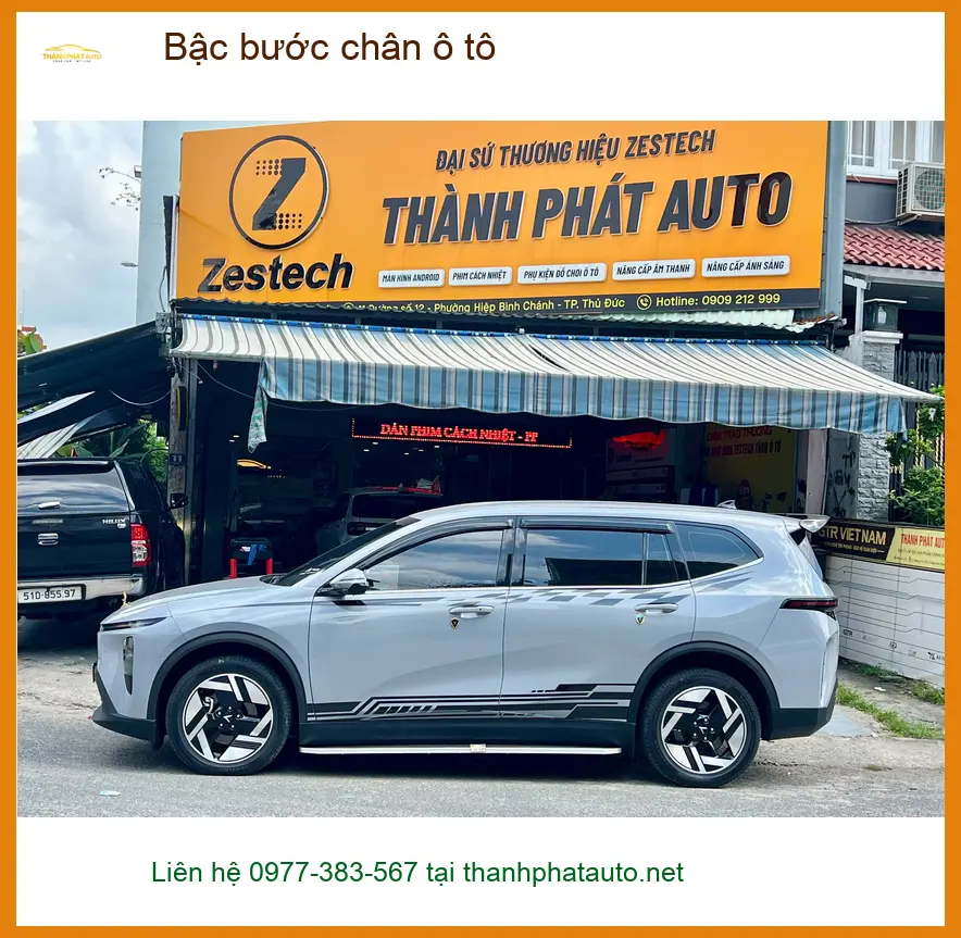 Anh Tấn lắp bậc bước chân ô tô Ford Everest tại Quận 8 thuận tiện di chuyển ảnh thực tế 2