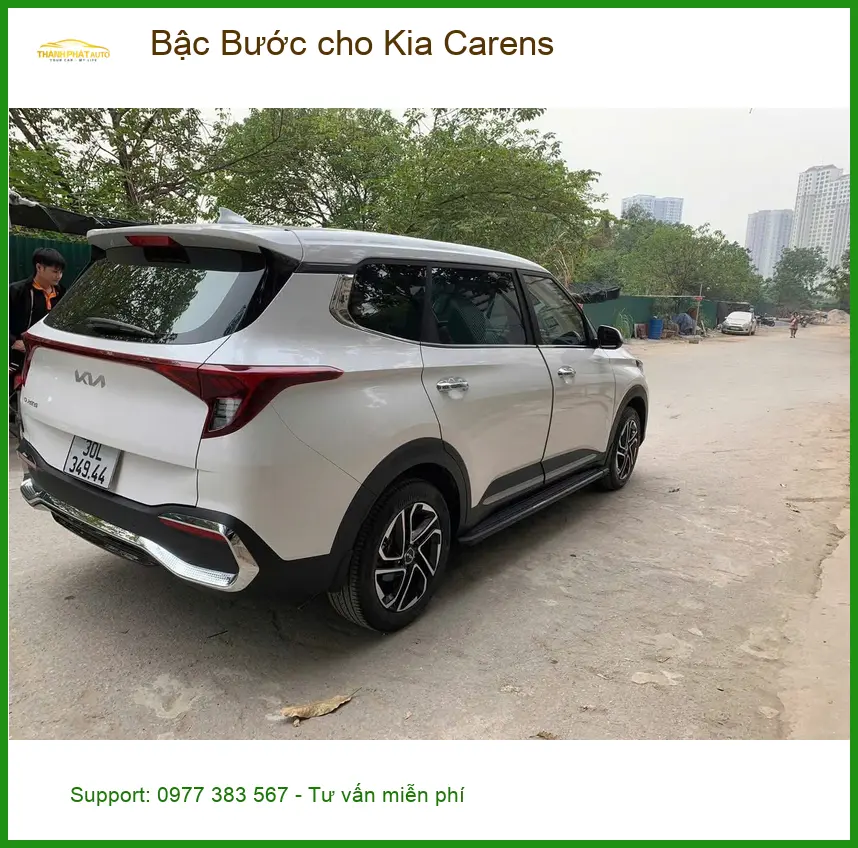 Chị Lan Anh lắp Bậc Bước cho Kia Carens ở Bình Chánh vì có trẻ nhỏ ảnh thực tế 2