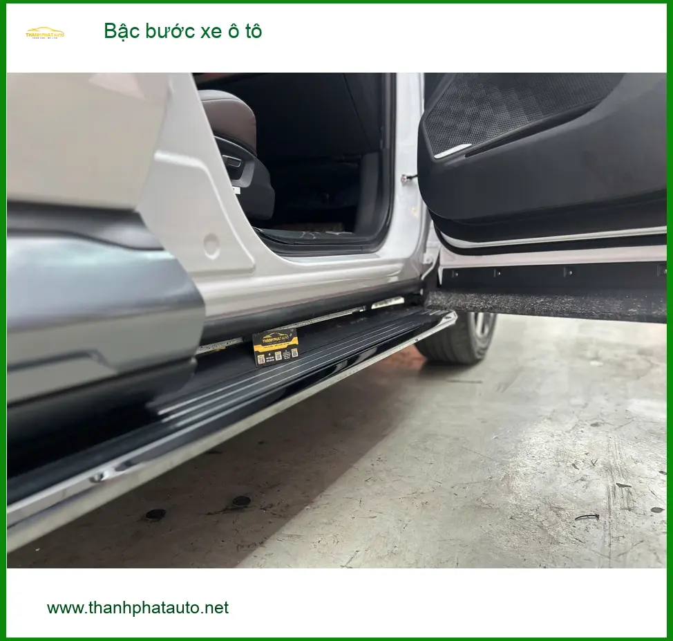 Chị Mai lắp bậc bước xe Kia Sorento cho con nhỏ dễ dàng lên xuống tại Quận 12 ảnh thực tế 5