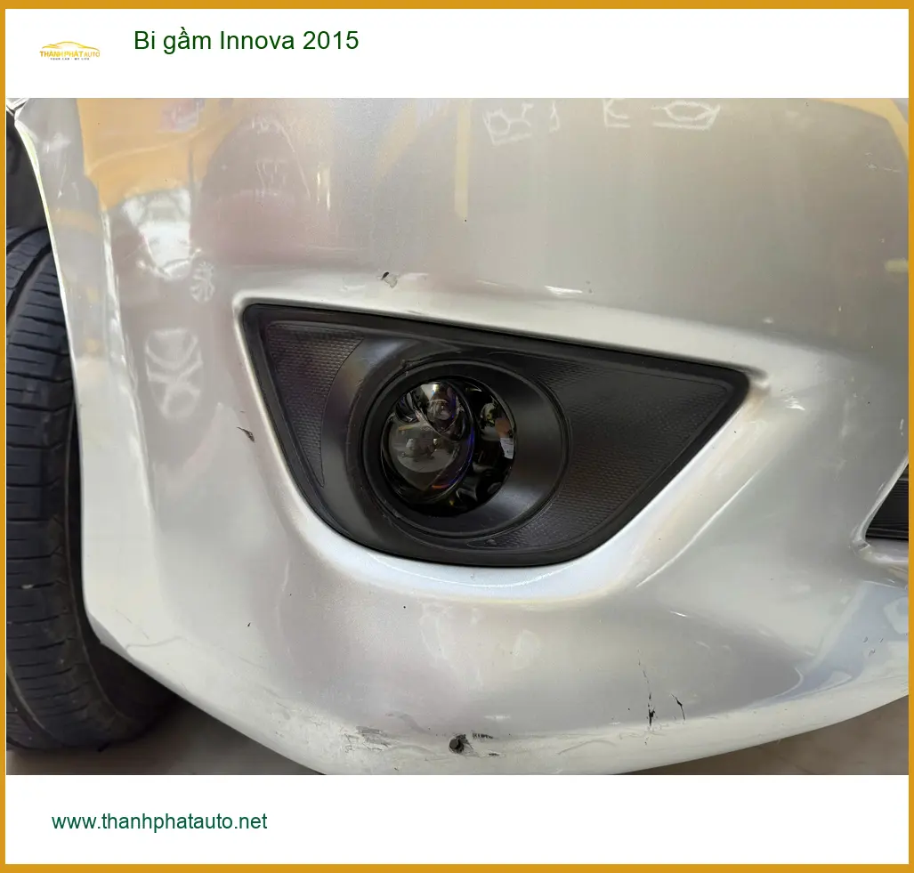 Chú Quang lắp bi gầm Innova 2015 để cải thiện tầm nhìn khi đi đêm ở Bình Chánh