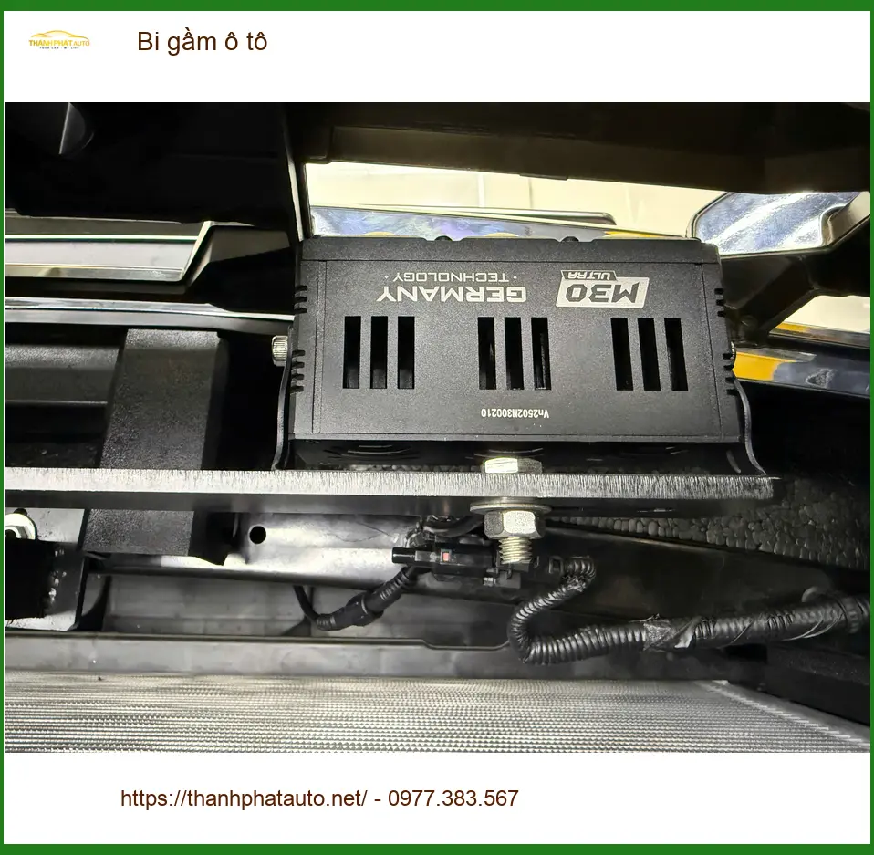 Anh Việt lắp bi gầm ô tô cho Honda CR-V tại Quận Bình Thạnh ảnh thực tế 2