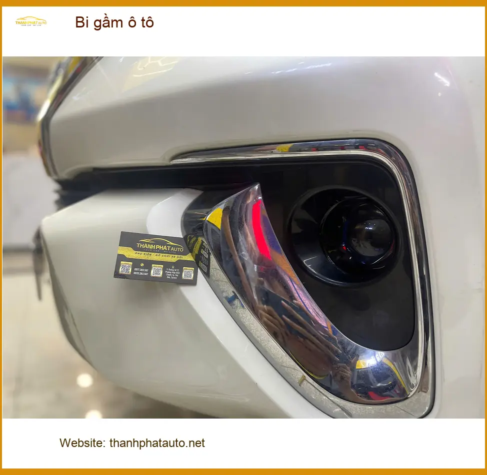 Anh Khánh độ bi gầm ô tô cho Hyundai Elantra tại Gò Vấp vì đèn zin yếu ảnh thực tế 2