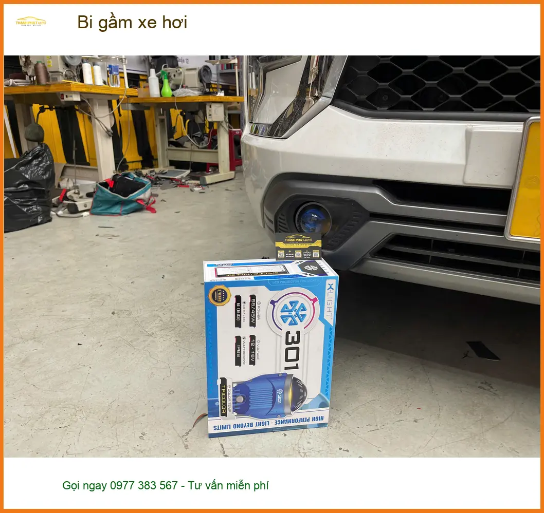 Anh Vĩnh độ bi gầm xe hơi Hyundai Santa Fe tại Quận Thủ Đức vì đèn zin yếu khi mưa ảnh thực tế 2