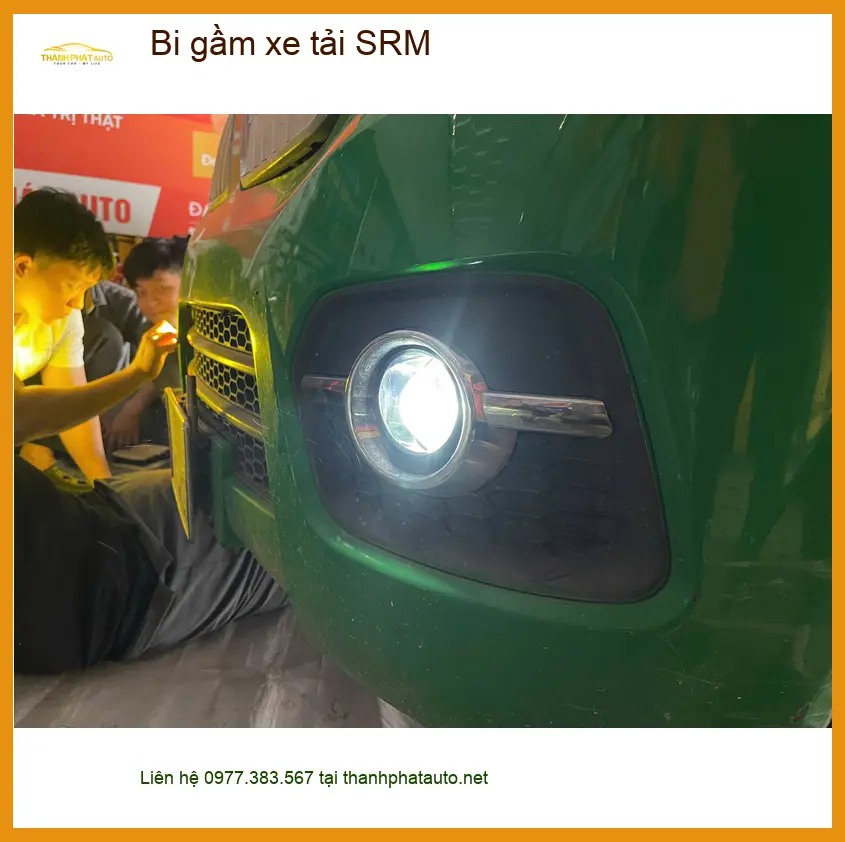 Anh Tùng nâng cấp bi gầm xe tải SRM T30 tại Hóc Môn vì đèn zin quá yếu ảnh thực tế 2