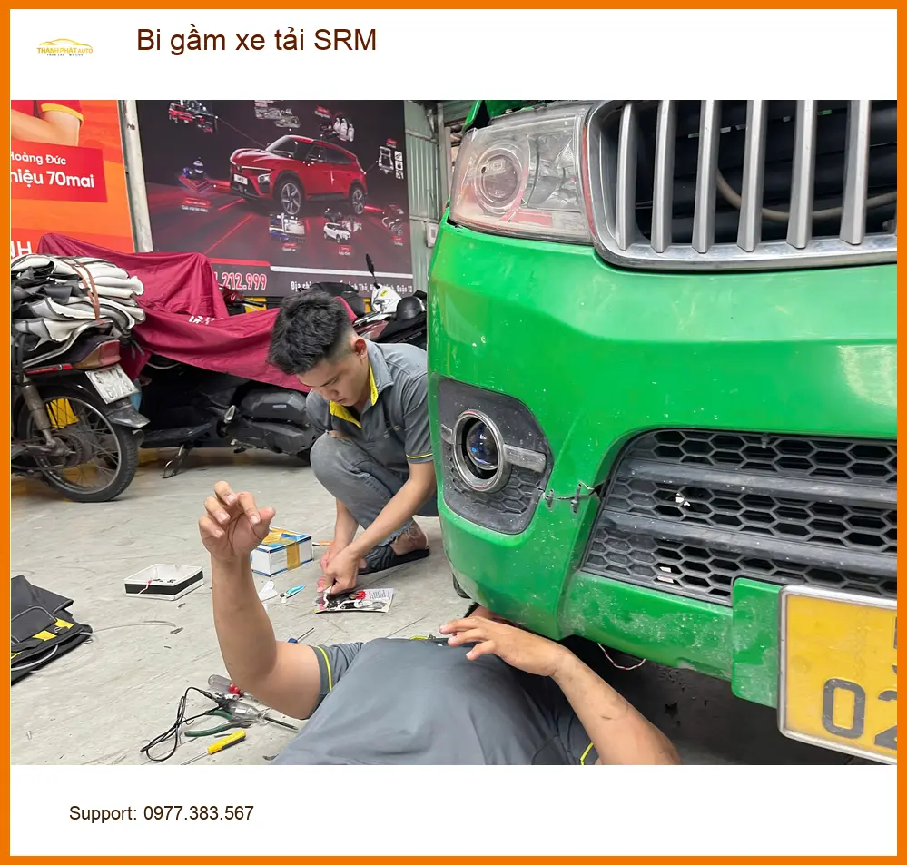 Anh Tuấn Kiệt lắp Bi gầm xe tải SRM tại Cần Giờ vì đèn zin yếu khi chở hàng đêm ảnh thực tế 4