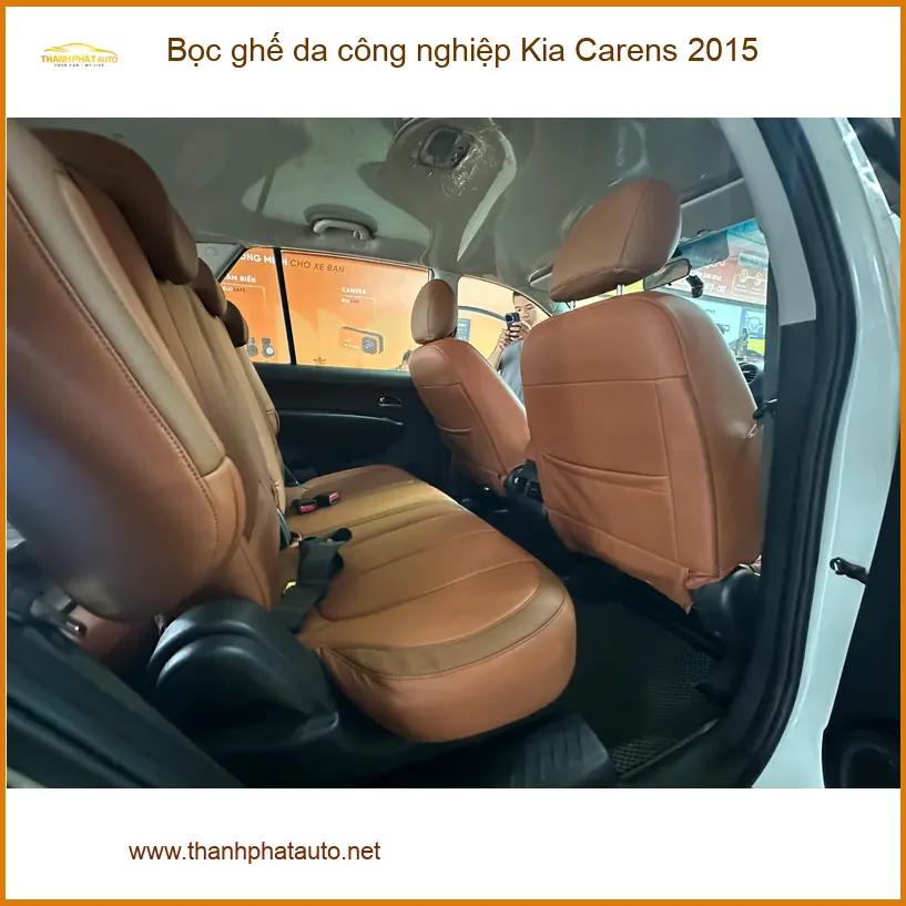 Anh Tấn bọc da công nghiệp Kia Carens 2015 Quận 12 vì ghế cũ đã xuống cấp ảnh thực tế 2