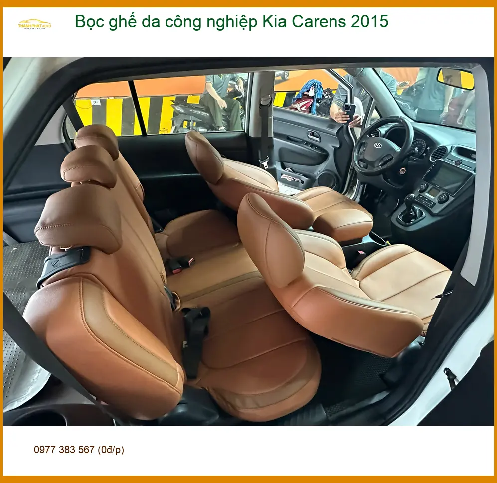 Anh Khải bọc ghế da công nghiệp cho Kia Carens 2015 ở Quận 3 ảnh thực tế 4