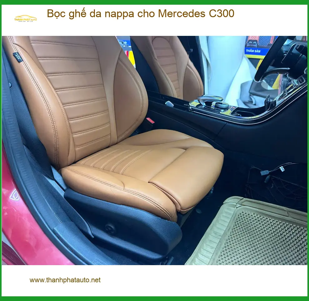 Anh Tấn bọc ghế da nappa cho Mercedes C300 tại Quận 3 để nội thất xe sang trọng hơn ảnh thực tế 2