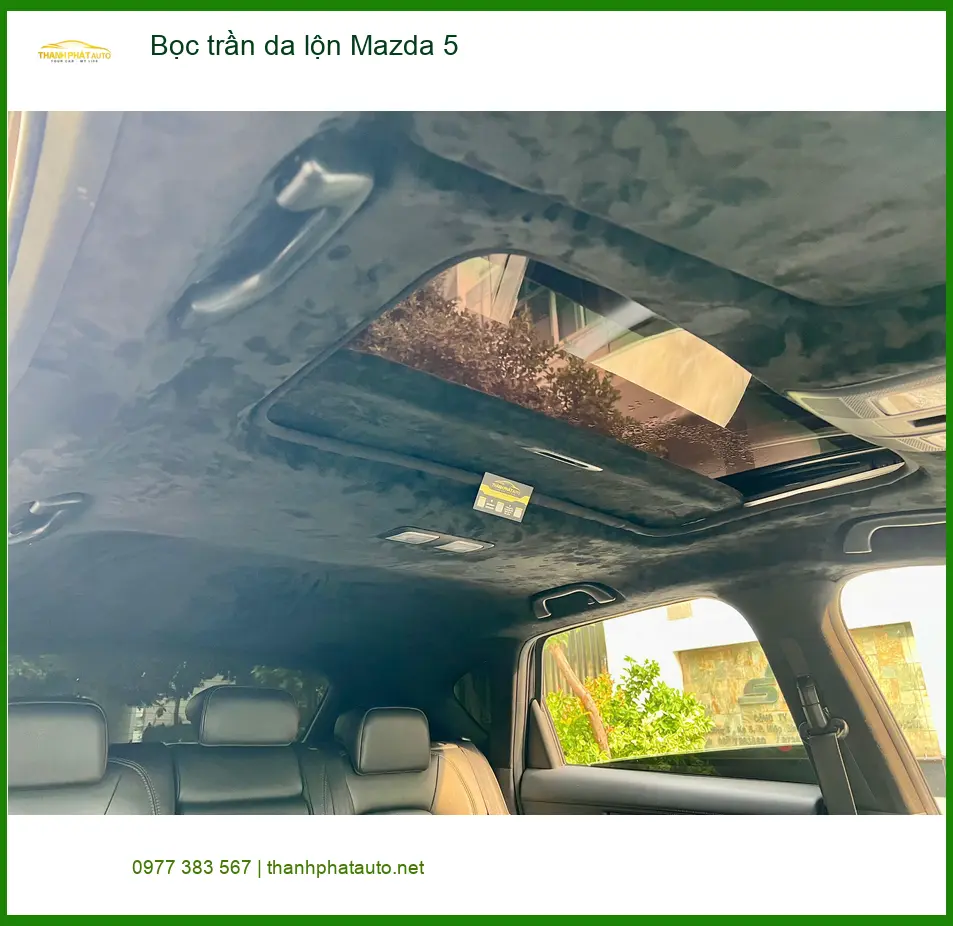 Anh Thọ Mazda 5 bọc trần da lộn tại Quận 5 vì trần zin đã xuống cấp nhiều