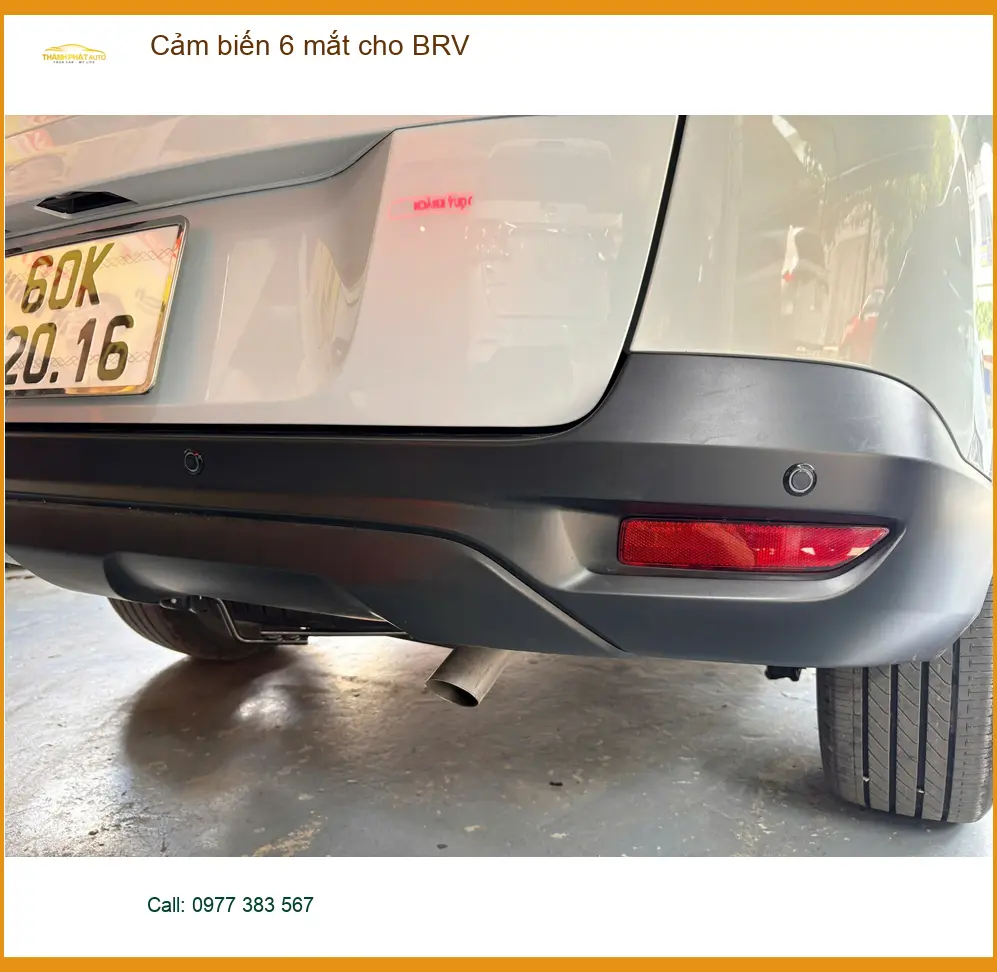Anh Quang lắp cảm biến 6 mắt cho BRV tại Quận Phú Nhuận tránh va chạm khi lùi xe
