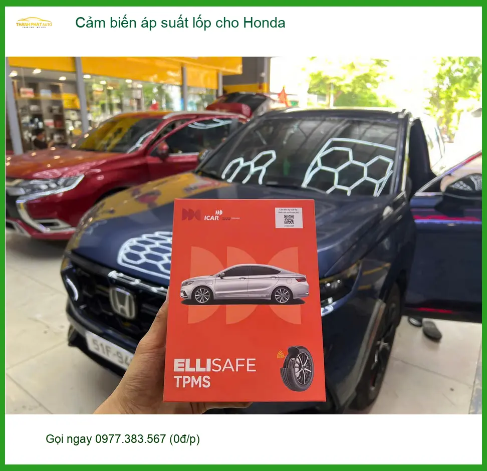 Anh Quang lắp cảm biến áp suất lốp cho Honda Civic tại Thủ Đức để tránh sự cố lốp trên đường ảnh thực tế 2