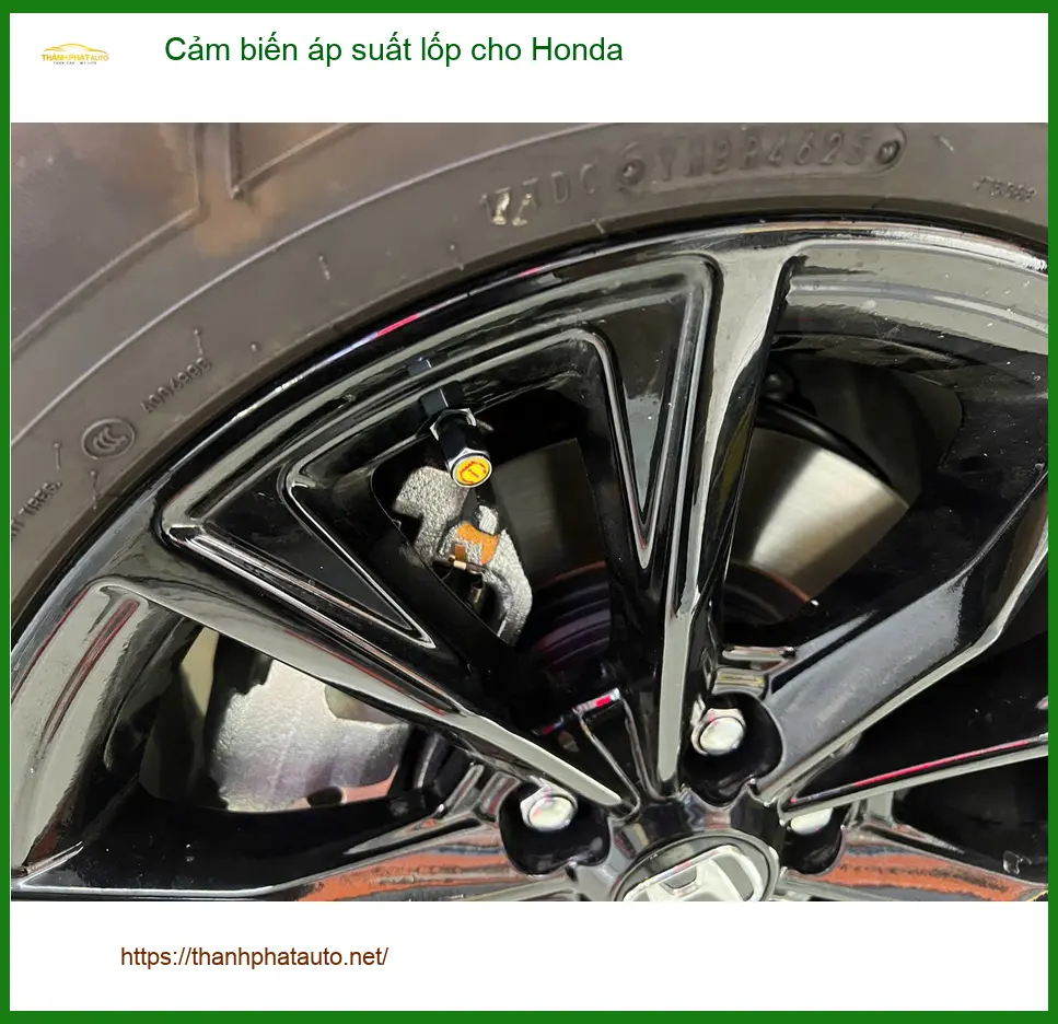 Anh Quốc Anh lắp cảm biến áp suất lốp cho Honda CRV tại Quận 12 để an toàn trên mọi nẻo đường ảnh thực tế 5