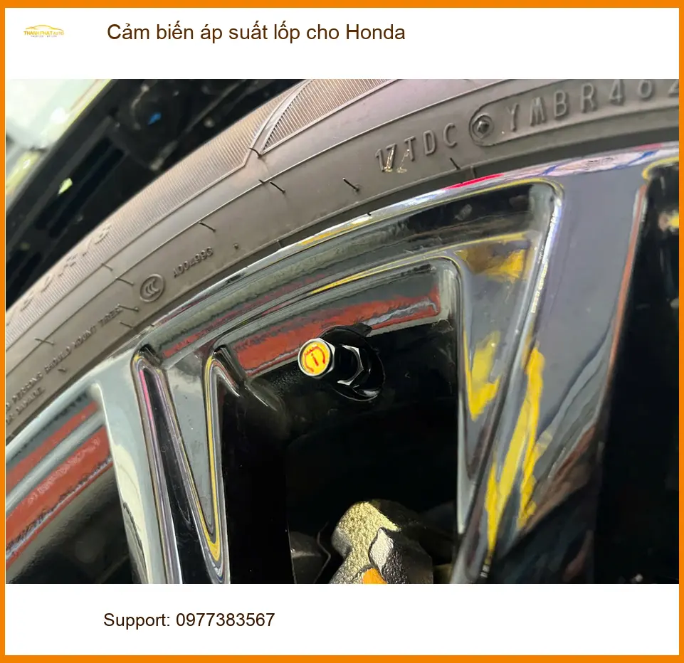 Chú Phong lắp cảm biến áp suất lốp Honda CRV Quận 6 tránh sự cố lốp đột ngột ảnh thực tế 2