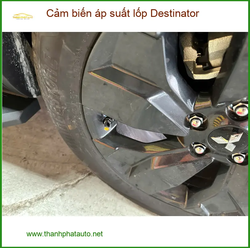 Anh Quang lắp cảm biến áp suất lốp Destinator cho Hyundai Accent ở Quận Tân Bình ảnh thực tế 2