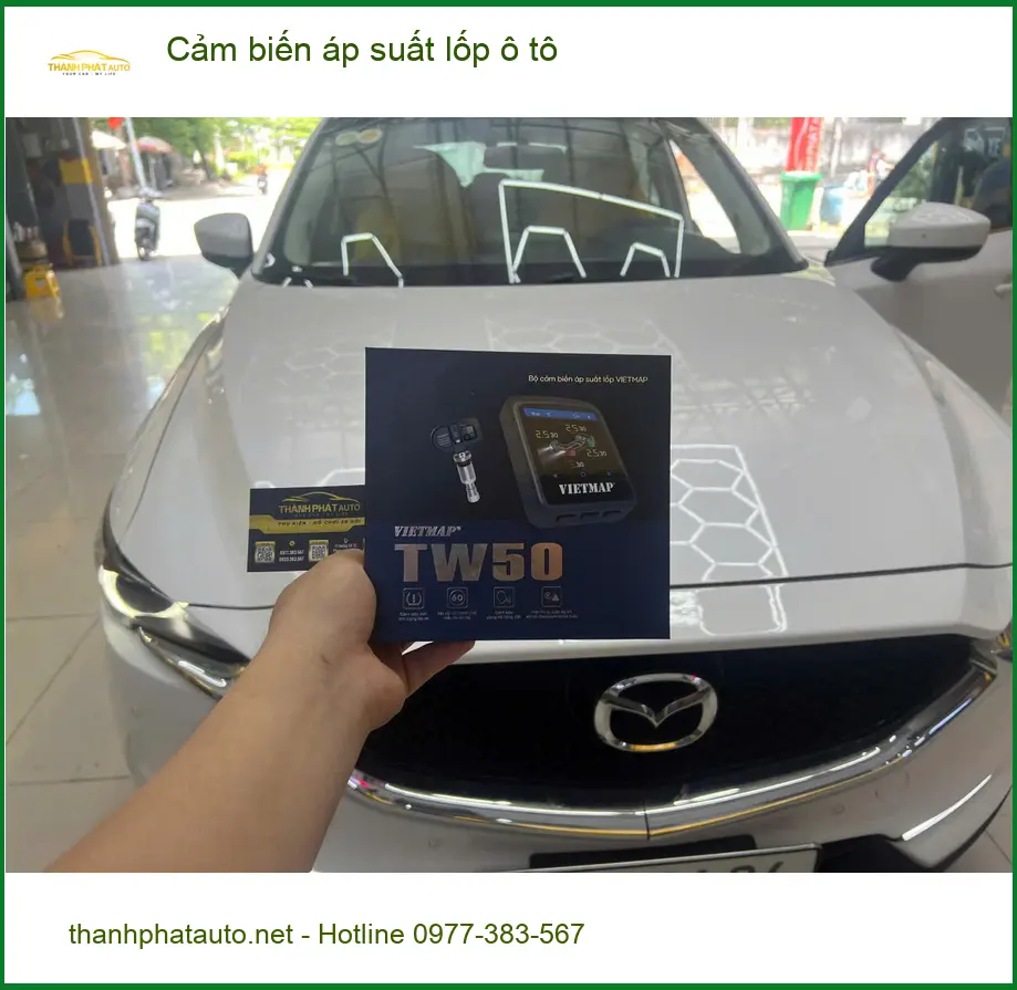 Cô Mai lắp cảm biến áp suất lốp ô tô Suzuki XL7 ở Quận Bình Tân ảnh thực tế 3
