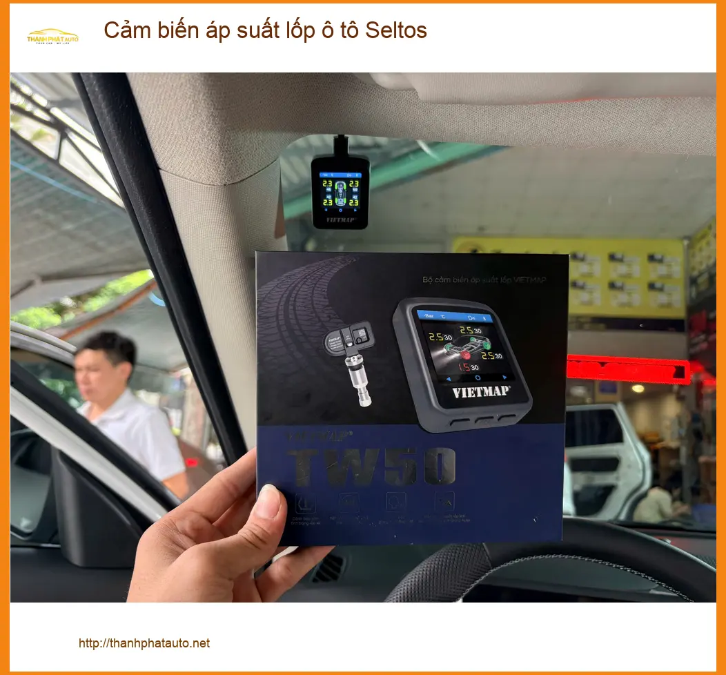 Anh Khải lắp cảm biến áp suất lốp Seltos tại Gò Vấp để lái xe an toàn ảnh thực tế 2