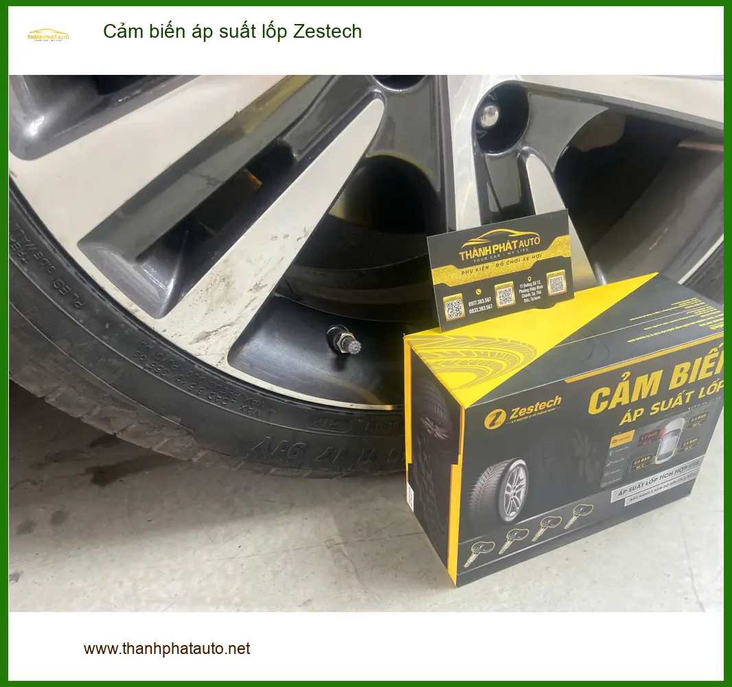 Anh Đạt lắp cảm biến áp suất lốp Zestech cho Honda HR-V tại Quận 12 ảnh thực tế 3