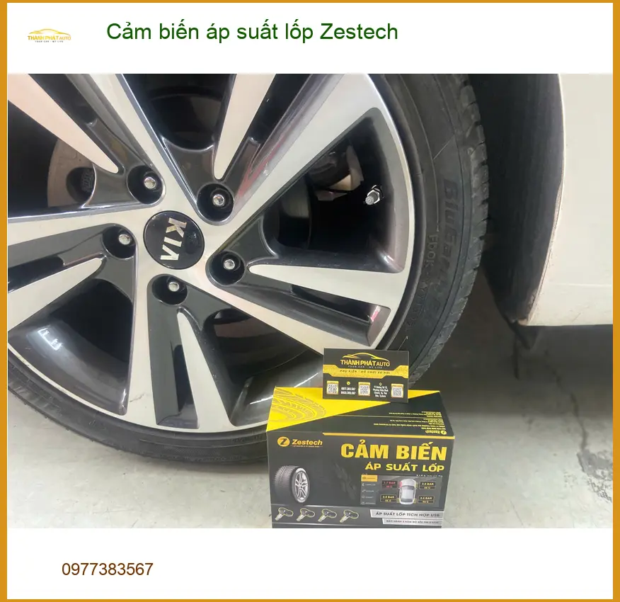 Chú Long lắp Cảm biến áp suất lốp Zestech cho VinFast Lux A tại Gò Vấp