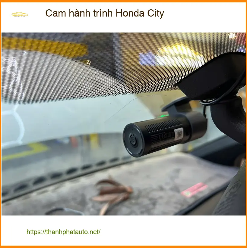 Anh Long lắp cam hành trình Honda City tại Quận 2 để ghi lại lộ trình an toàn ảnh thực tế 3