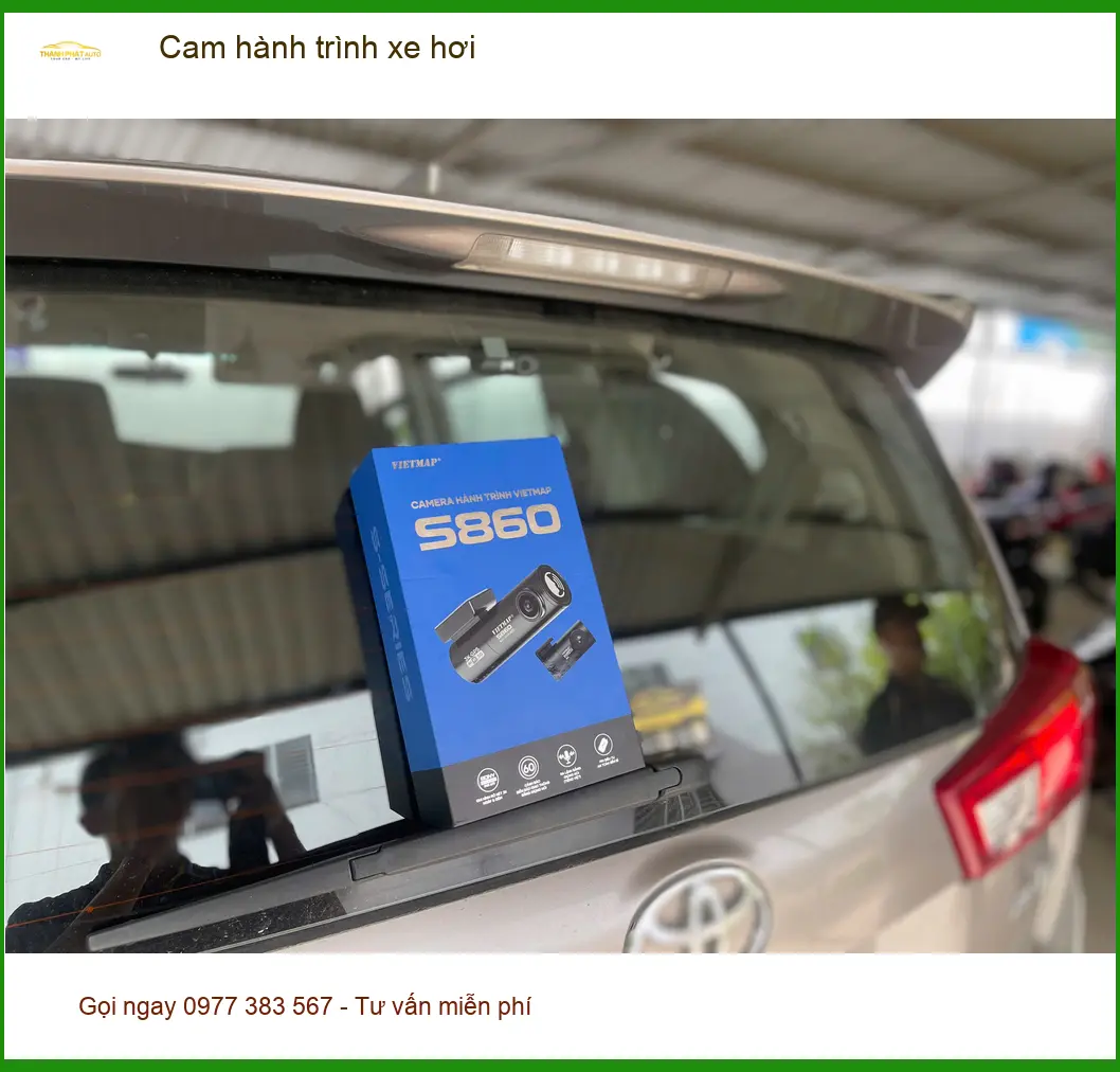 Chú Sơn lắp cam hành trình xe hơi cho Mitsubishi Attrage tại Hóc Môn