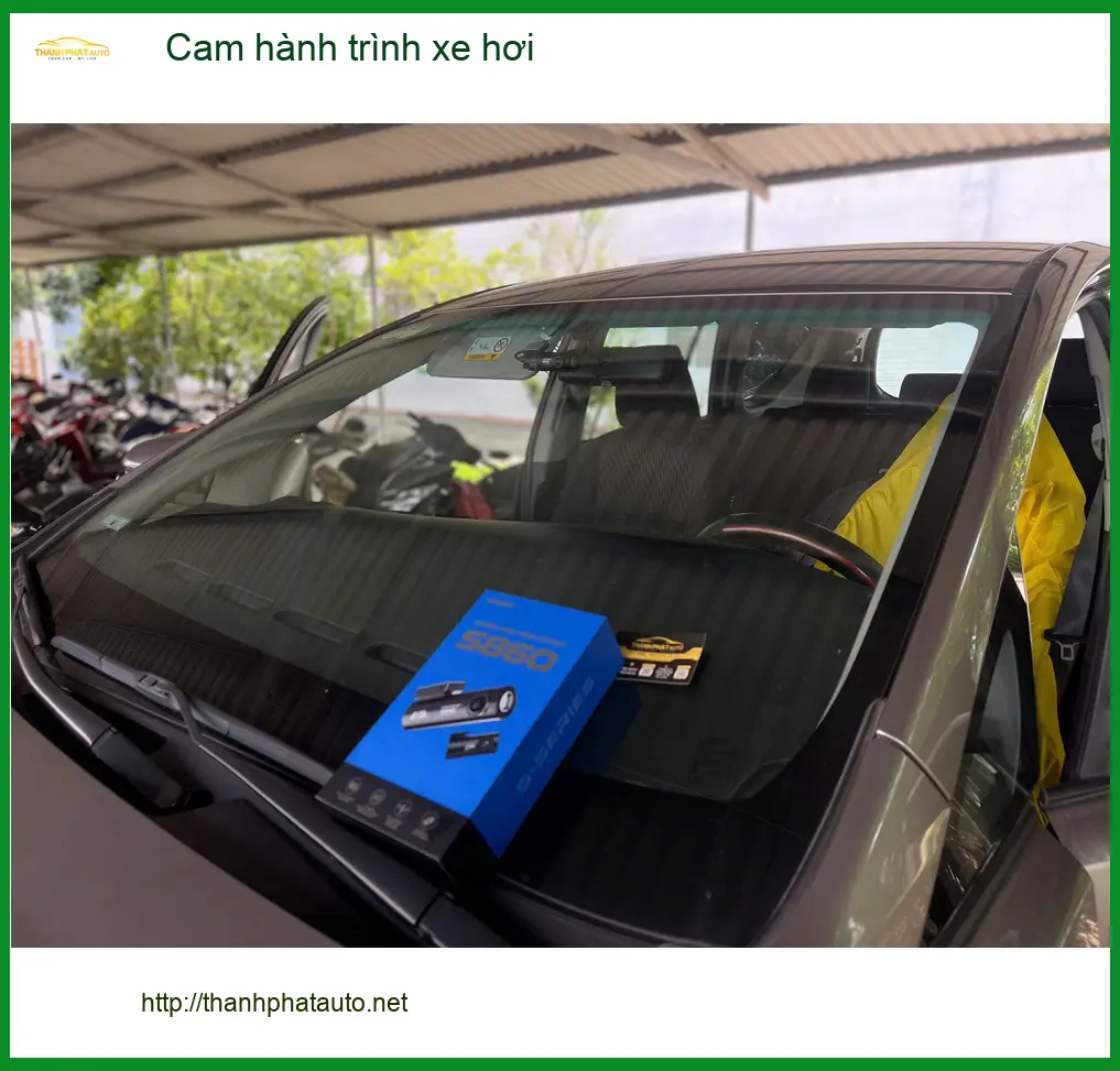 Anh Tấn lắp cam hành trình Hyundai Creta Quận 12 để an tâm khi lái xe ảnh thực tế 3