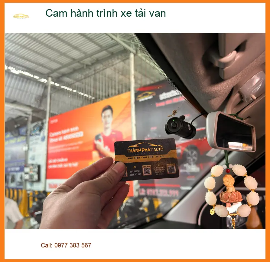 Anh Khang lắp cam hành trình cho Ford Transit Van tại Củ Chi để giám sát lộ trình hàng hóa ảnh thực tế 3