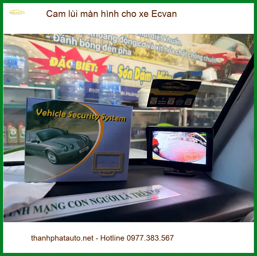 Cô Lan Anh lắp cam lùi màn hình cho xe Ecvan tại Gò Vấp, ngại lùi chuồng ảnh thực tế 4