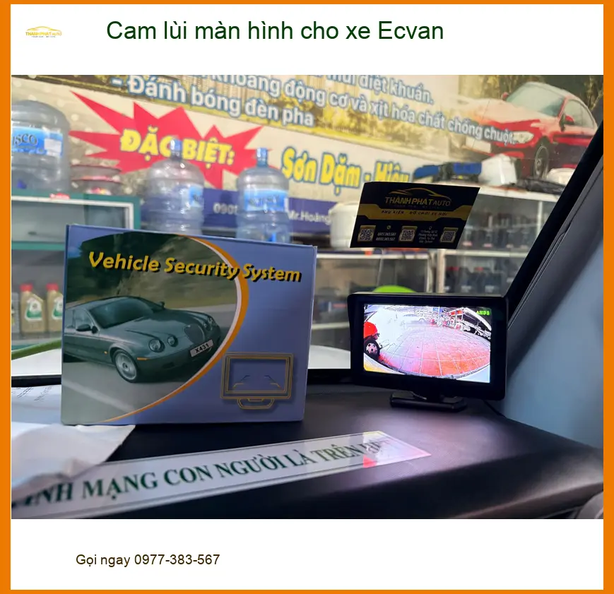 Anh Quang lắp cam lùi màn hình cho xe Ecvan tại Quận 6 giúp đậu xe dễ dàng ảnh thực tế 4