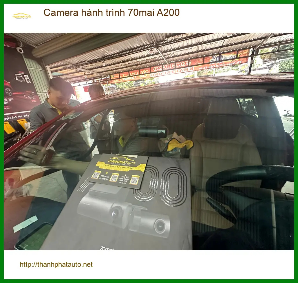 Anh Nam lắp Camera hành trình 70mai A200 cho Toyota Vios tại Quận 9 đảm bảo an toàn