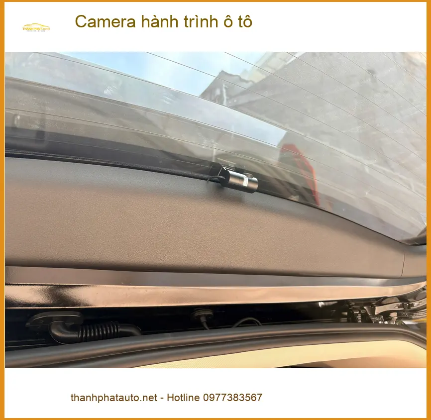 Chú Lộc lắp camera hành trình ô tô Honda BR-V tại Quận Thủ Đức an tâm mọi hành trình. ảnh thực tế 4