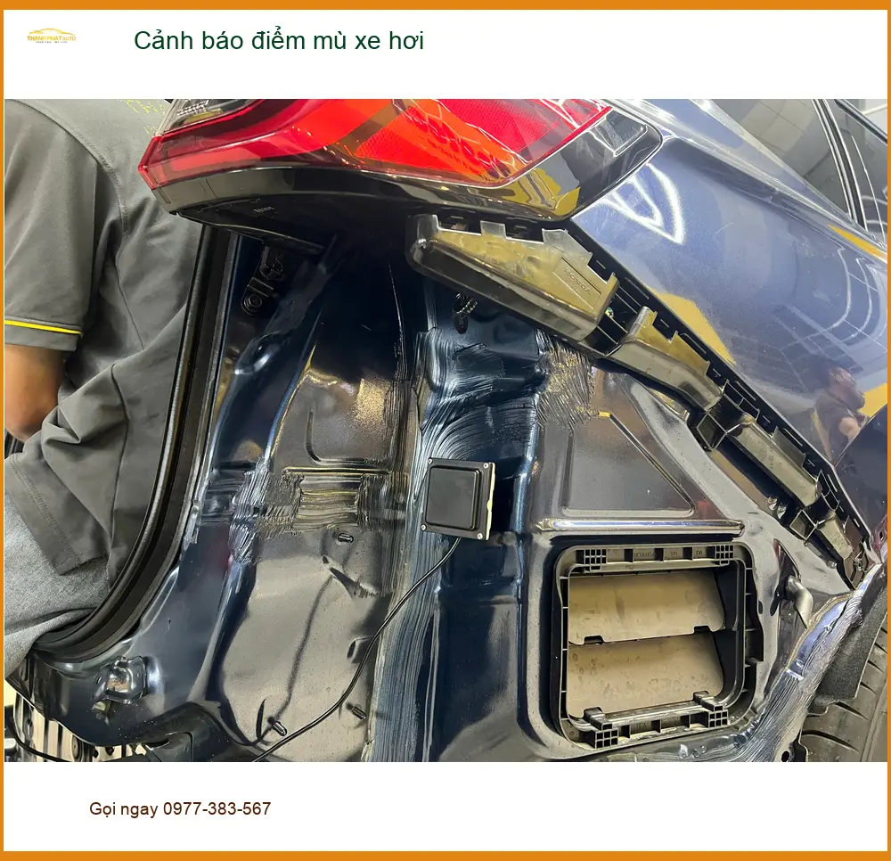 Bác Lộc lắp cảnh báo điểm mù xe hơi cho Honda CRV tại Quận 2 ảnh thực tế 3