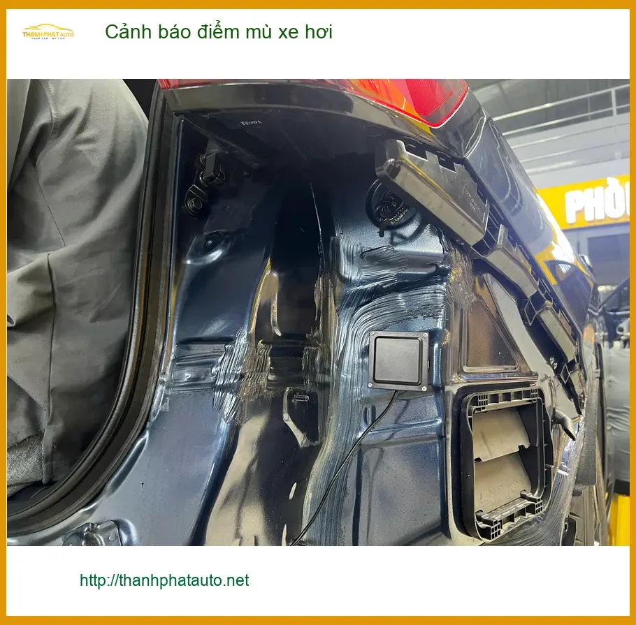 Anh Bình lắp cảnh báo điểm mù xe hơi cho Toyota Raize ở Nhà Bè ảnh thực tế 3